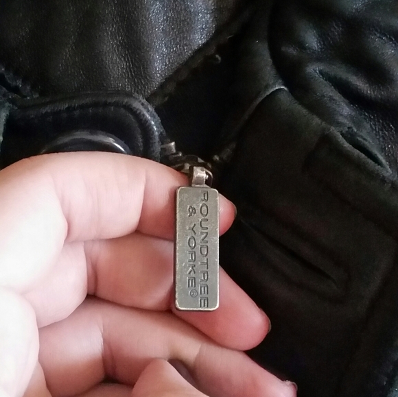 Leather jacket - Picture 5 of 6